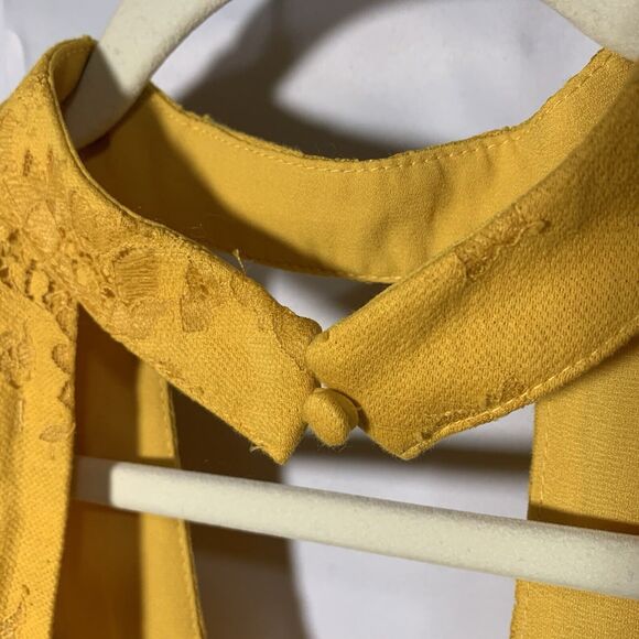 **NEW**MOLLY GREEN -Kacia Dress, Size small, GOLD - Picture 7 of 8